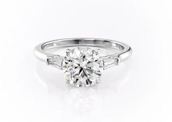 Moissanite Magic: Why These Gems Are the New Engagement Ring Favorite