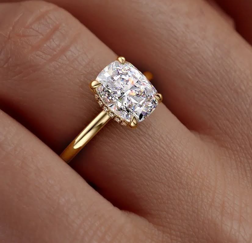 Taylor Swift's Engagement Ring: Get Her Timeless Cushion Cut Look