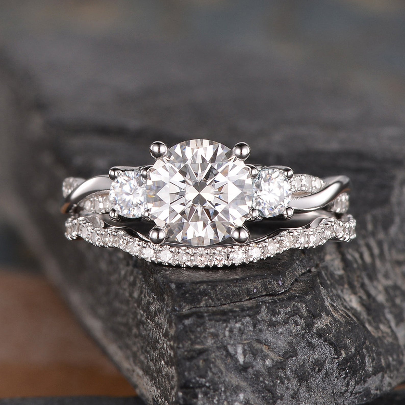 Round Cut 3 Stone Bridal Ring Set