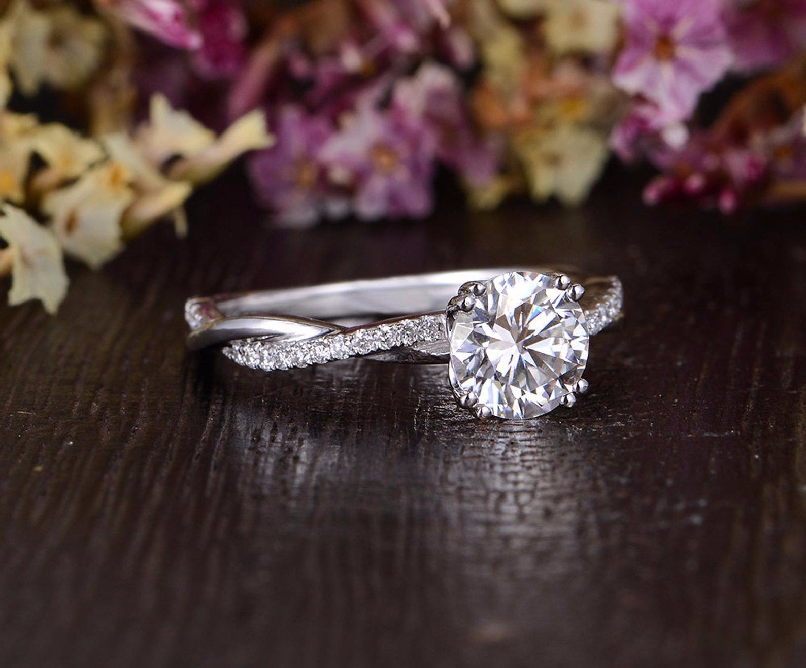 Round Cut Moissanite Engagement Ring, Vintage Twist Design