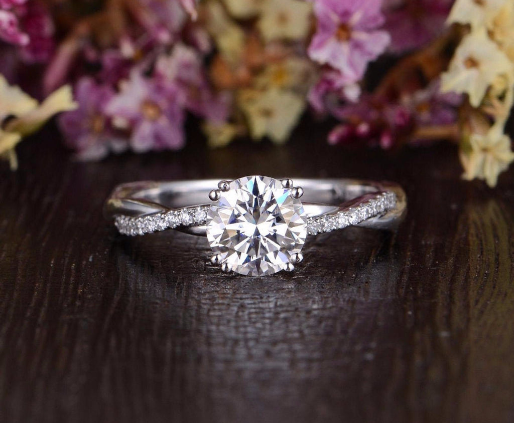 Round Cut Moissanite Engagement Ring, Vintage Twist Design