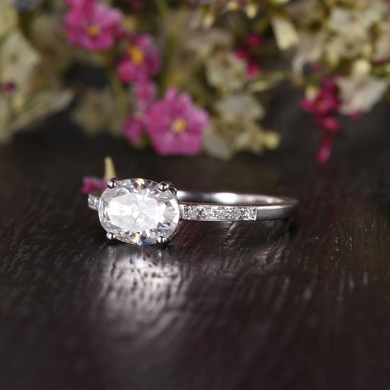 Oval Cut Moissanite Engagement Ring, Vintage Design