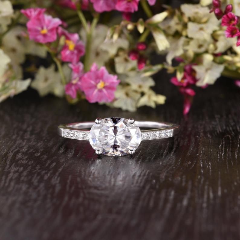 Oval Cut Moissanite Engagement Ring, Vintage Design