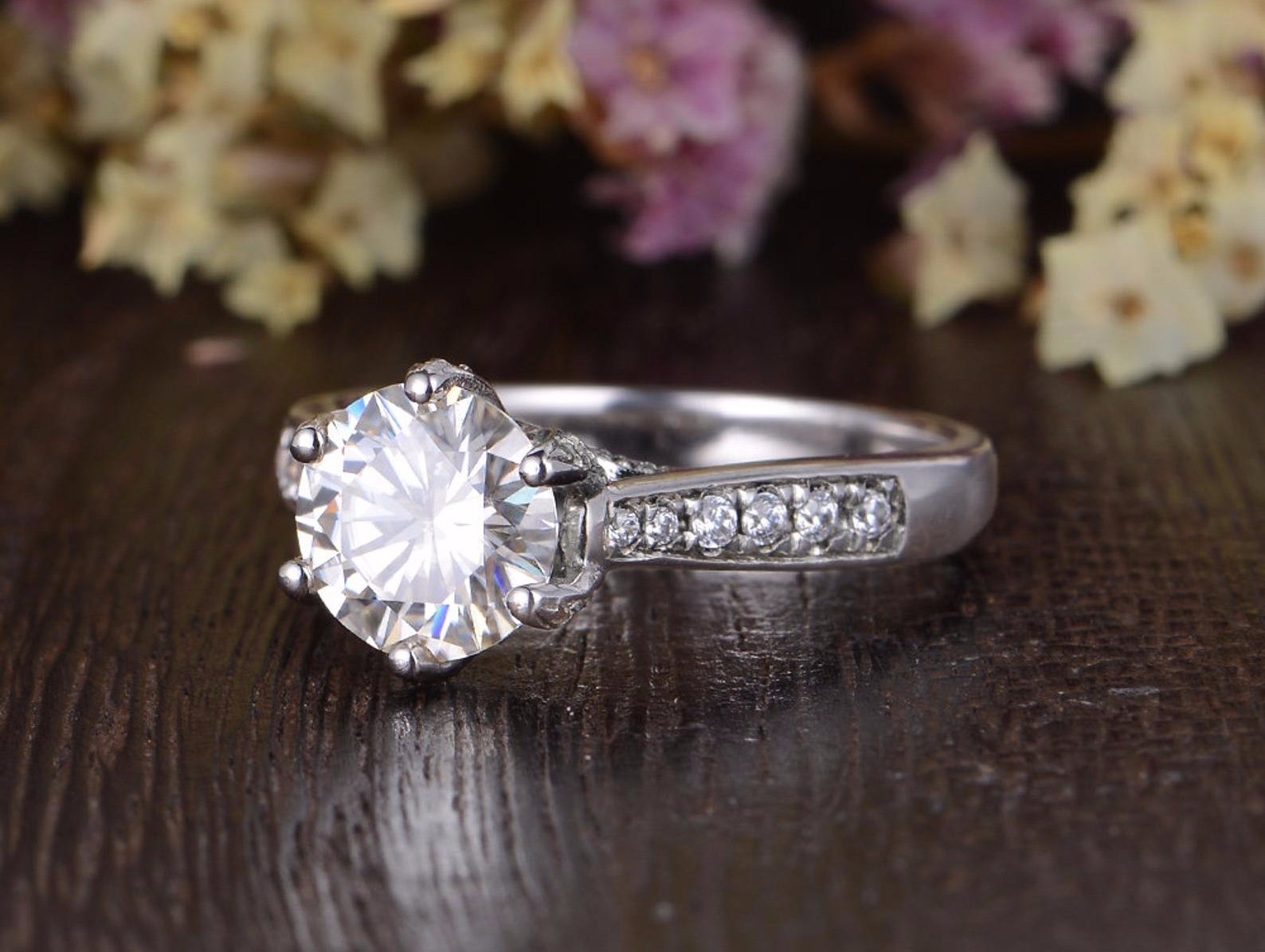 Round Cut Moissanite Engagement Ring, Vintage Six Claw Design
