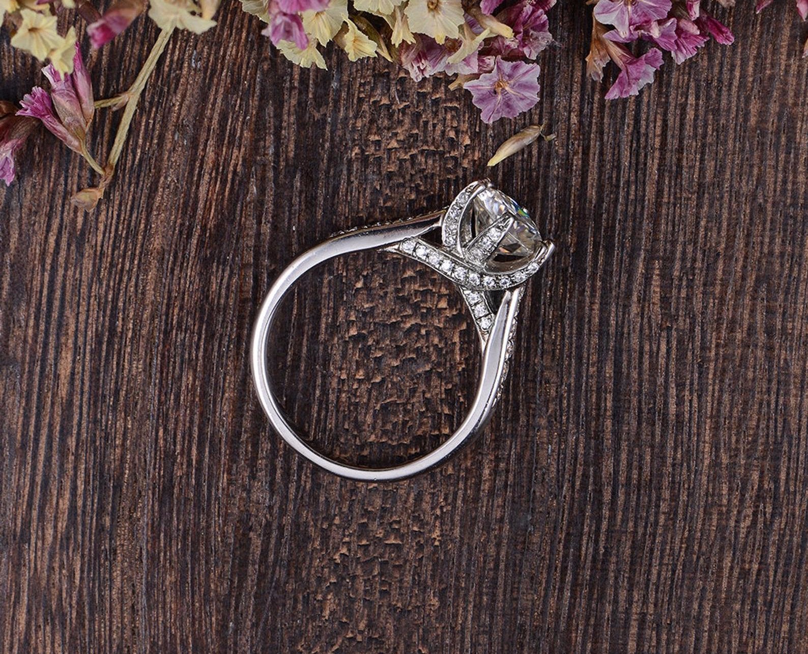 Round Cut Moissanite Engagement Ring, Vintage Six Claw Design