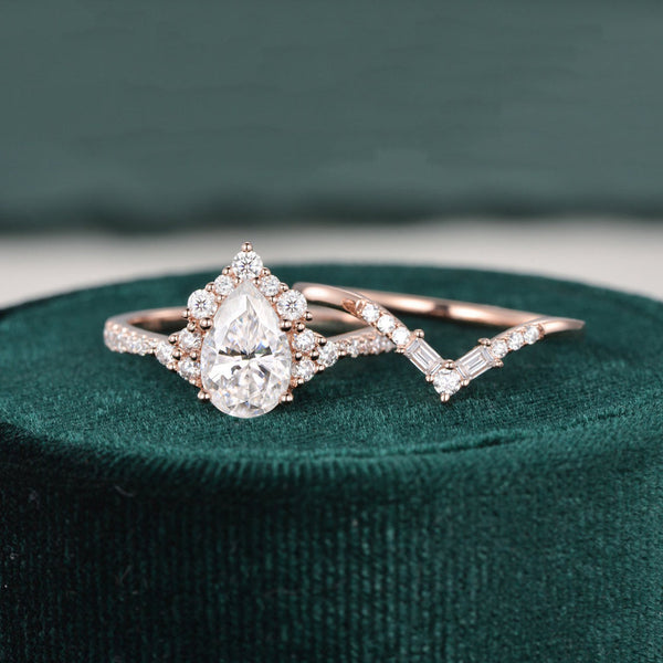 Vintage Style Bridal Ring Set, Pear Cut Center Stone