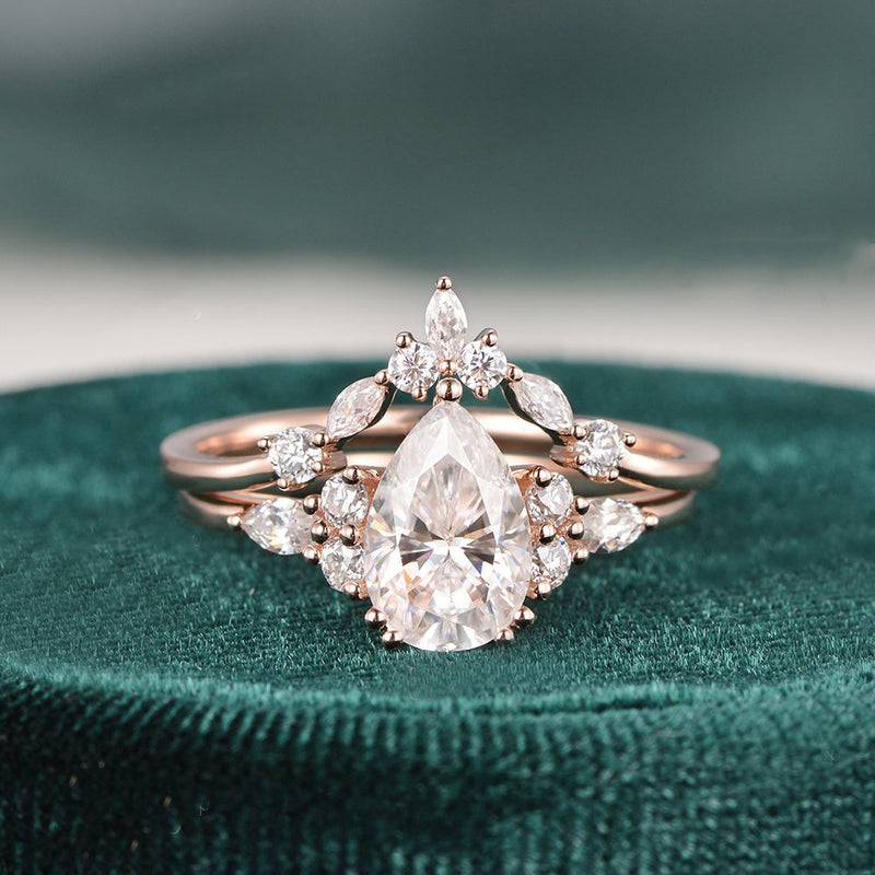 Vintage style bridal sets hot sale