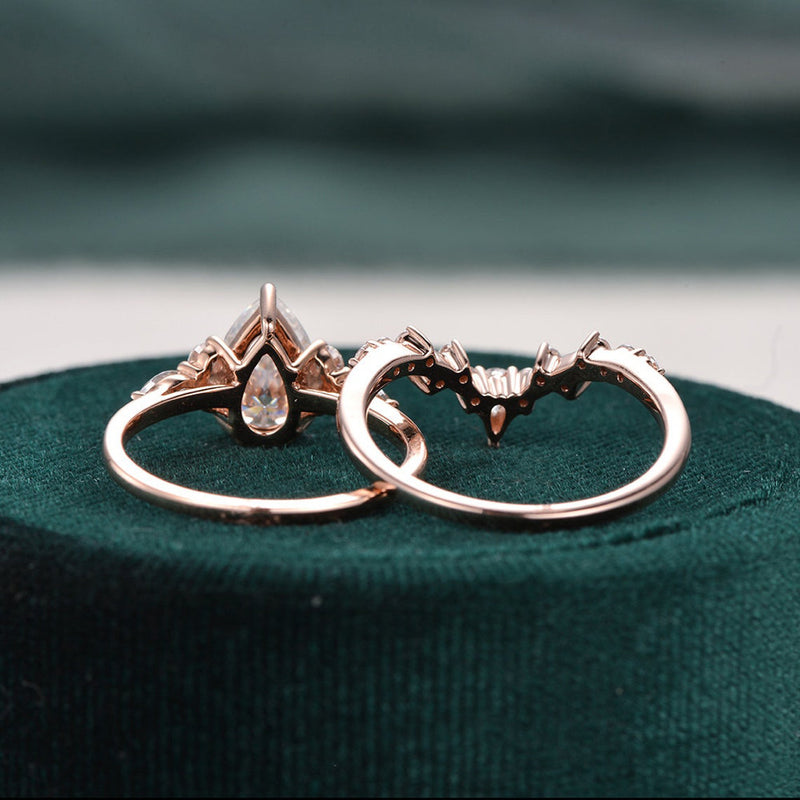 Vintage Style Bridal Ring Set, Pear Cut Center Stone