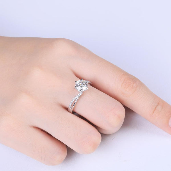 Female Modern 925 Sterling Silver Cz Stone Unique Design Engagement Girls  Ring, Weight: 4.60 Gram at Rs 599/piece in Jaipur