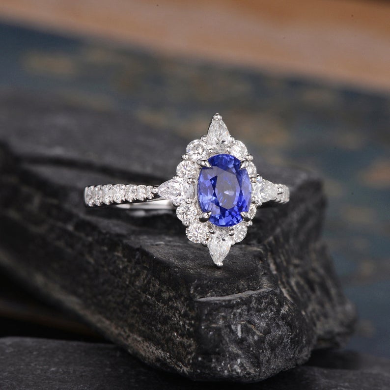 Blue Sapphire & Moissanite Vintage Design